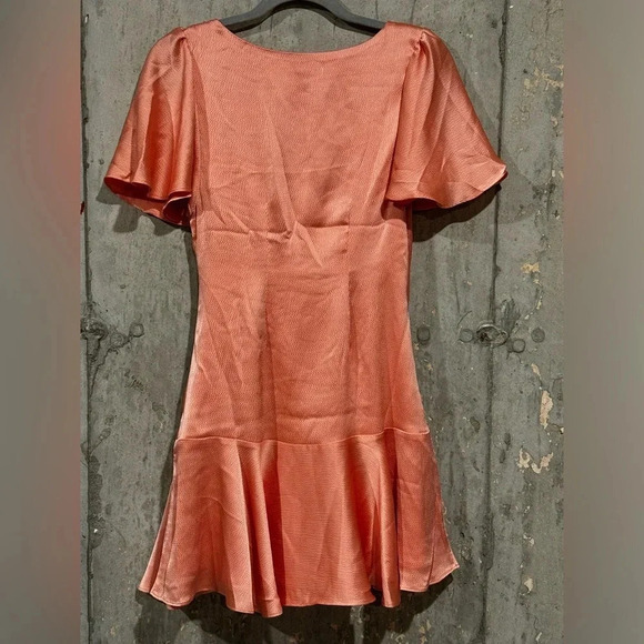 Free People Peach Scarlett V-Neck Wrap Style Mini Dress Size Small NWOT - Picture 2 of 6